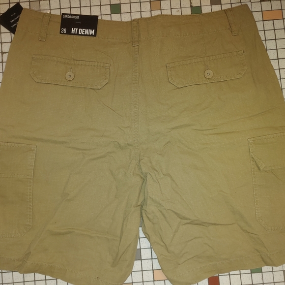 Hot Topic HT Denim NWT Cargo Shorts Men's size 36 - Picture 5 of 5